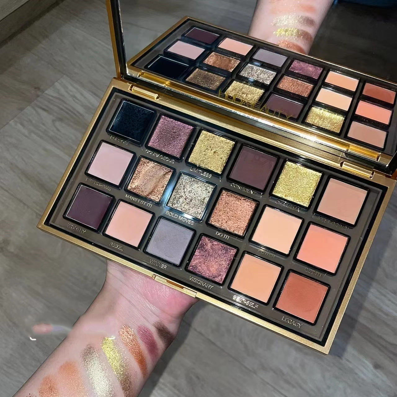 HUDA Empowered Series eyeshadow palette texture and packaging